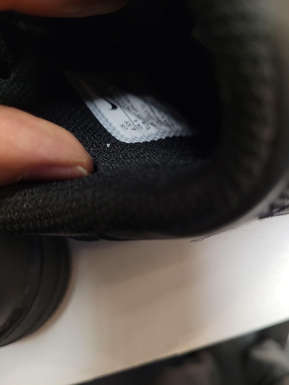 Nike Air Force 1 Mid Kid Sneakers in Black Size 4.5 Display Item - Picture 7 of 7